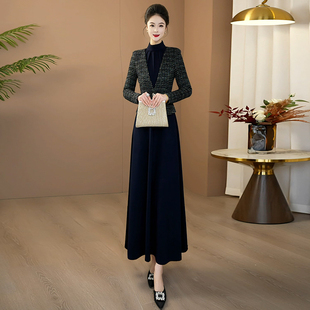 高端时尚简约大气设计感秋冬连衣裙2025新款显瘦修身大摆长裙236