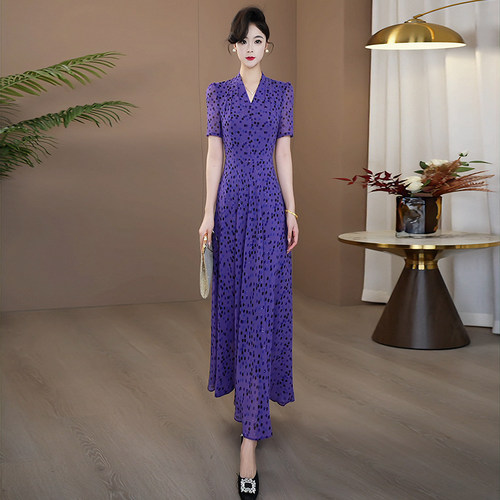 收腰大摆波点连衣裙长裙