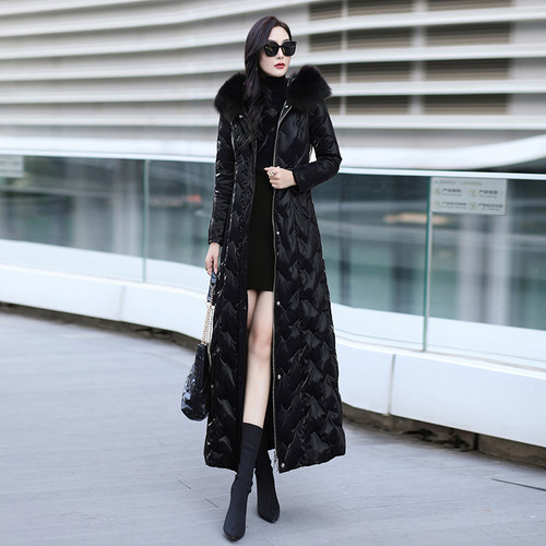园子靓衣狐狸毛领长款羽绒服