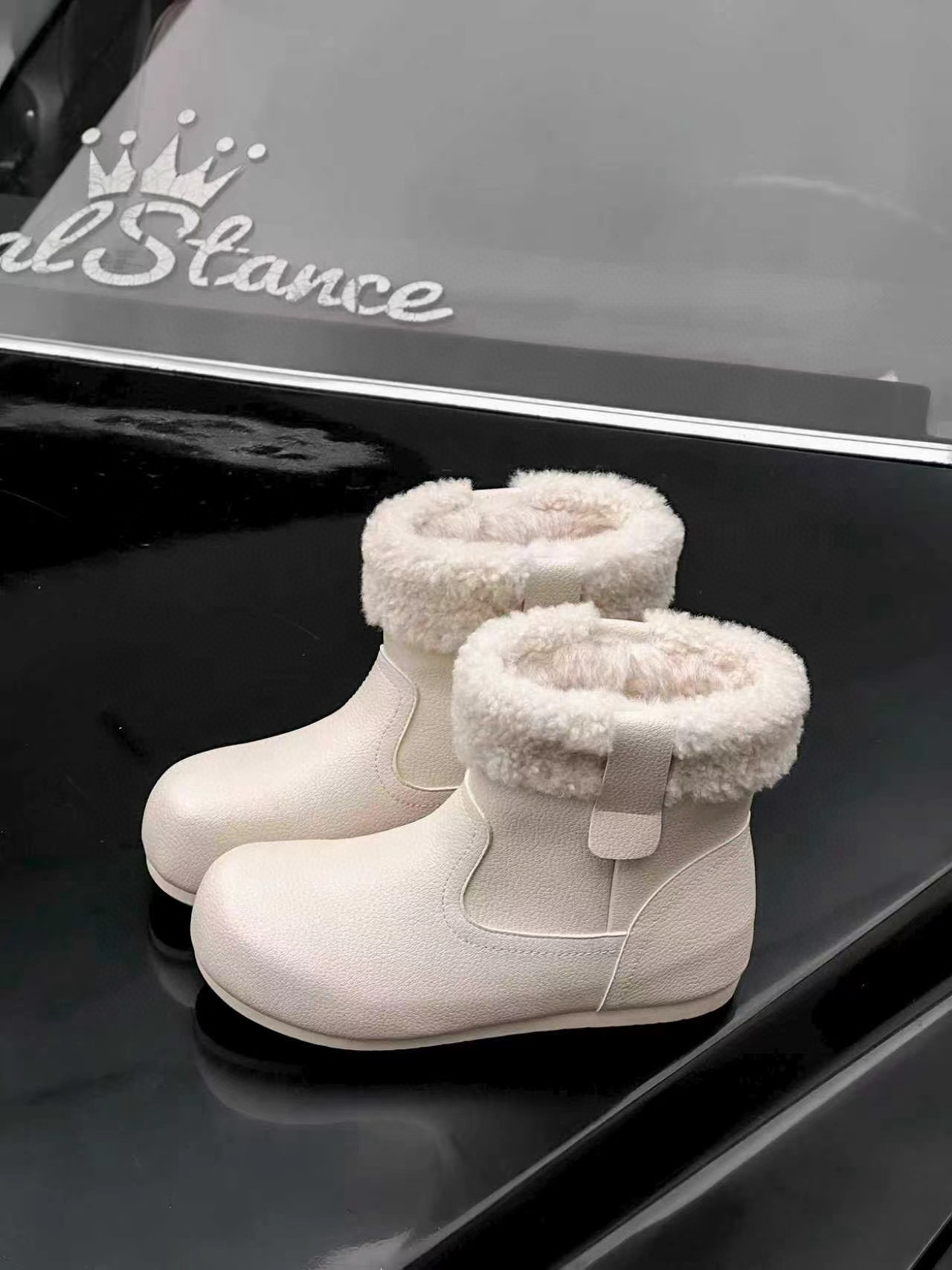 米新款2025冬款厚底加绒短靴保暖毛毛鞋雪地靴马丁靴舒适百搭女靴