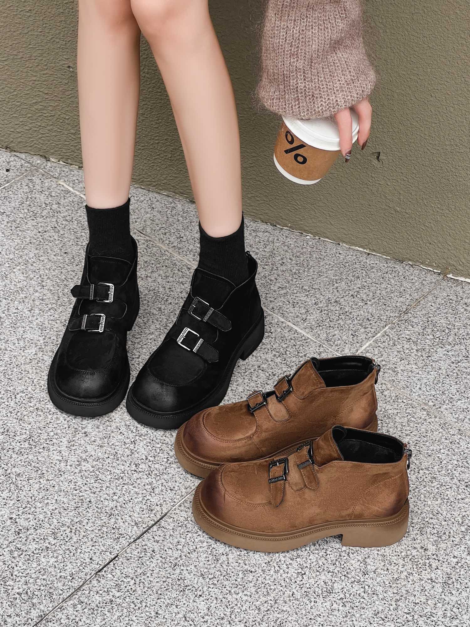 米新款2024秋网红皮带扣机车靴及踝短靴马丁靴平底休闲女靴子8215