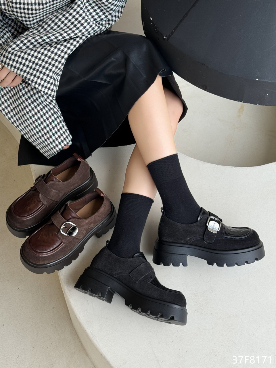 欧洲站2024秋季方跟豆豆鞋乐福鞋玛丽珍舒适百搭英伦单皮鞋女8171