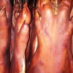 腊猪蹄正宗四川特产农家自制柴火烟熏腊猪脚猪只腊肉咸肉