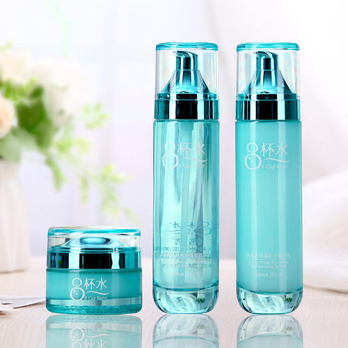 八杯水莹润水乳套装护肤品
