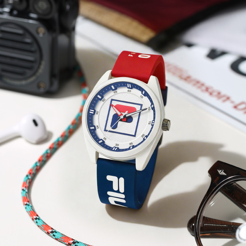 FILA斐乐手表学生初高中女生腕表大logo静音学生石英手表新款6805