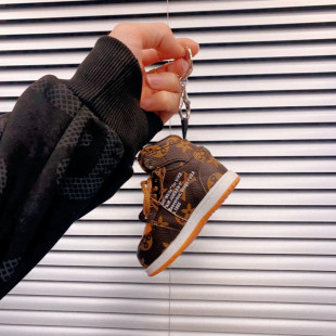 aj小鞋子钥匙扣女可爱书包挂件背包挂饰情侣钥匙链汽车挂饰鞋模型