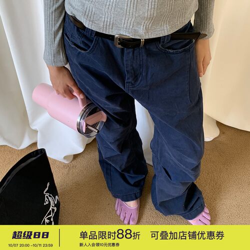 立体弯刀弧线修饰腿型显直牛仔裤