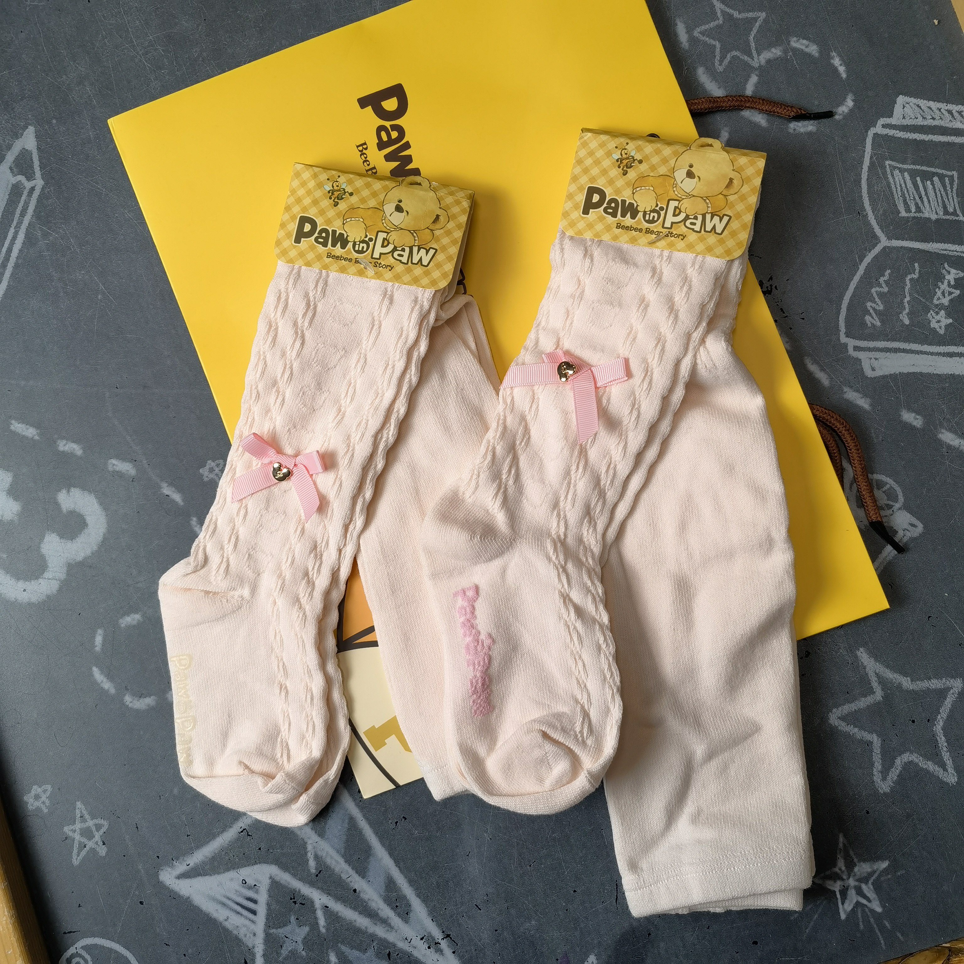 paw in paw/宝英宝儿童 袜子 女童春秋款 蝴蝶结暗花纹 连裤袜