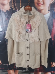 E-land/依恋 成人冬款（大童可穿）兔毛装饰披肩 两色毛衣外套