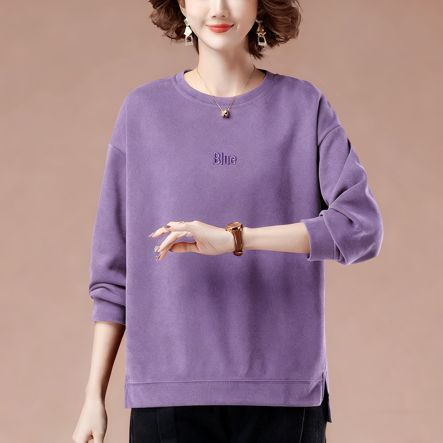 宽松韩版50多岁洋气圆领衣服女中年妈妈显年轻卫衣今年流行无帽子