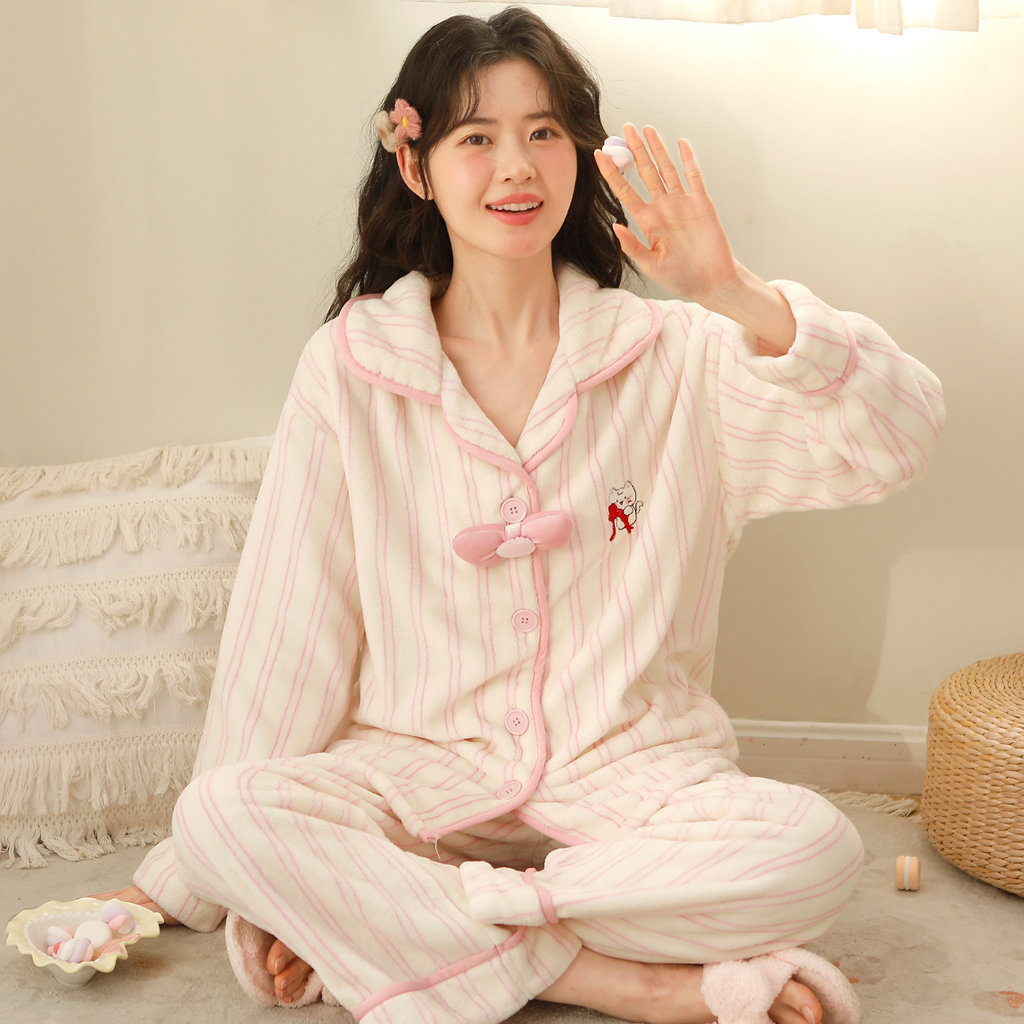 富朵法兰绒月子服睡衣秋冬加绒加厚保暖孕期待产服产妇哺乳家居服