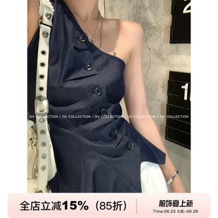 GV大白哥 权利高智 轻氧牛仔色斜肩纽扣褶皱露肩上衣设计感女夏