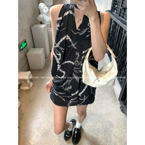 抽象图案背心半身裙防走光套装