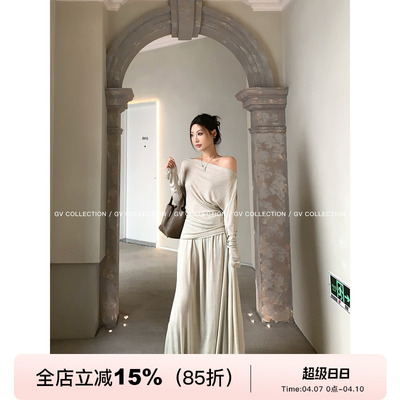 露肩飘逸感上衣半身裙套装