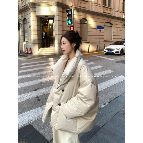 立领蓬松加厚松弛面包羽绒外套