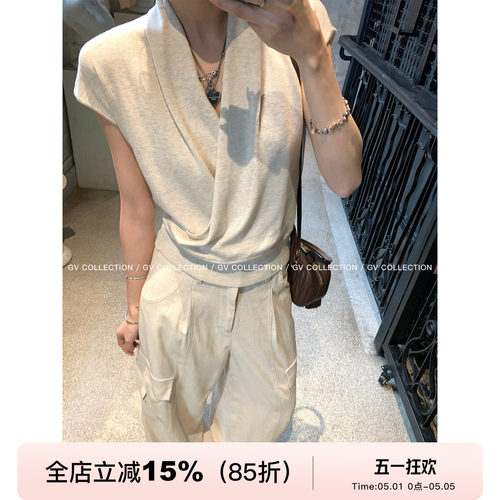 交叉V领荡领收腰针织短袖上衣