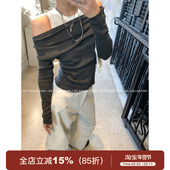 GV大白哥 早秋穿搭上衣慵懒 露肩假两件针织衫 叠穿公式 挂脖背心式