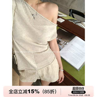 GV大白哥 松弛雅致 斜肩镂空松弛感卷边针织T恤上衣设计感女夏