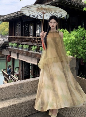 新中式三亚海边度假沙滩海岛穿搭绝美旅游拍照黄色晕染挂脖连衣裙