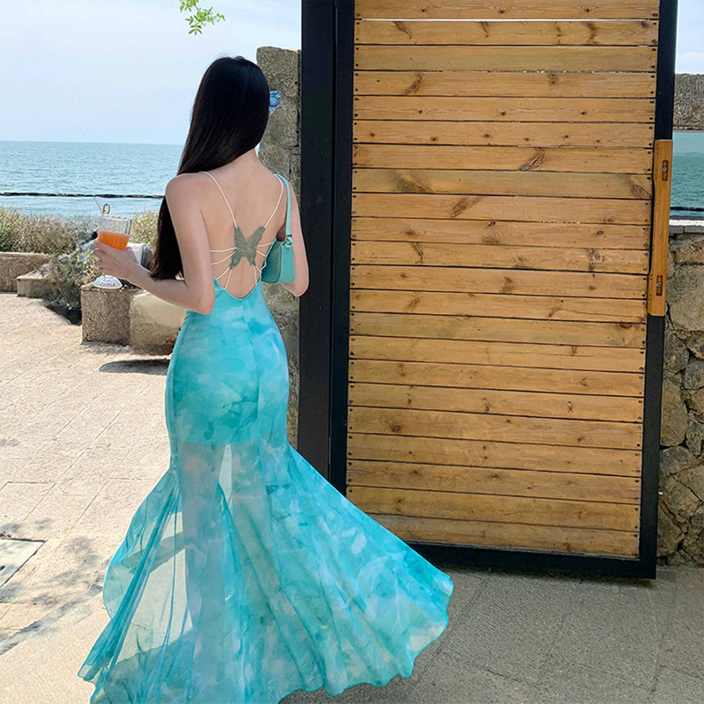 海边度假连衣裙女蝴蝶吊带印花修身鱼尾裙辣妹收腰长裙出片穿搭