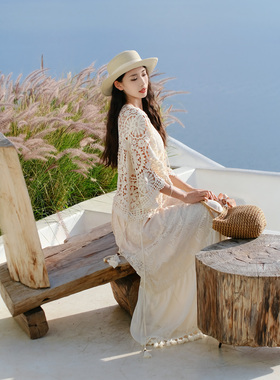 法式海边度假沙滩裙白色镂空重工网纱蕾丝拼接连衣裙女波西米亚