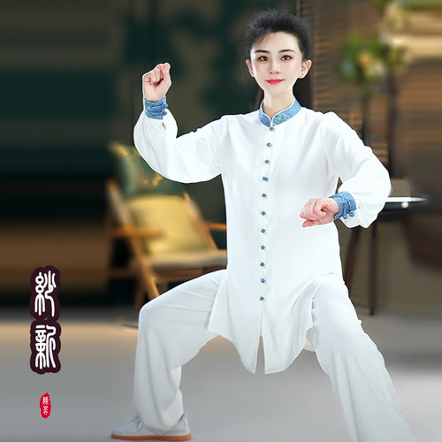 陈英男女垂丽纱飘逸十足太极服