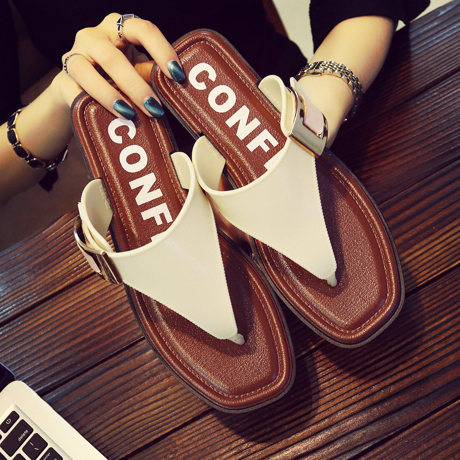 Tongs femme OTHER   en plastique - semelle en plastique - Ref 2665801 Image 4