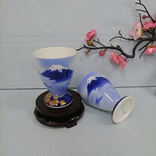 日本进口 皇家御用深川 瓷器青花染付富士山 高脚酒杯斗笠杯