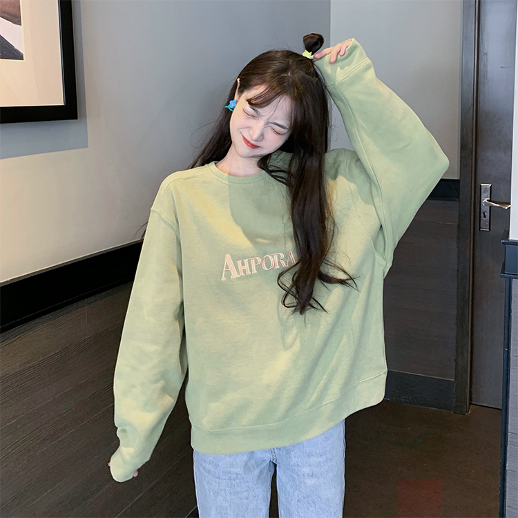 Real price real shot ~ New languid style aging style round collar embroidered letter sweater in four colors