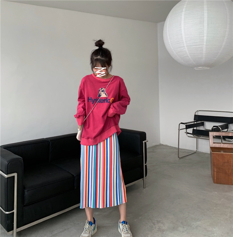 韓國少女玫紅字母印花長袖套頭衛衣女洋氣彩虹條紋開叉半身裙套裝在類目 女裝/女士精品, 半身裙中 - 來自Buy2taobao.com提供專業的淘寶代購服務