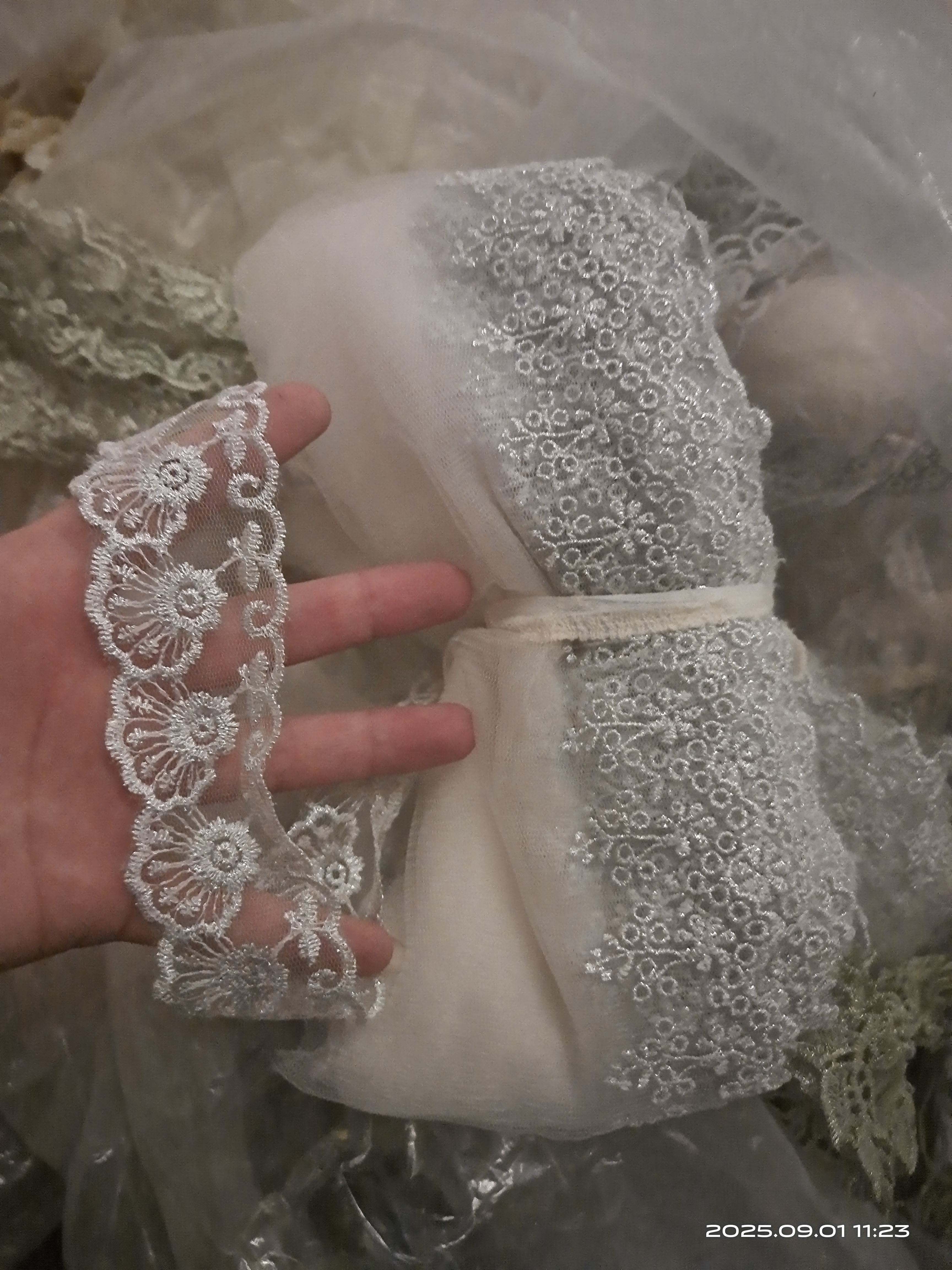 同款单边金线网纱刺绣花边 服饰辅料裙边芭比发饰装饰称斤一斤