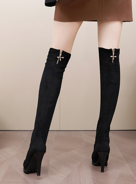后拉链过膝时装靴子女冬细跟11cm防水台黑色绒面弹力瘦瘦靴百搭潮
