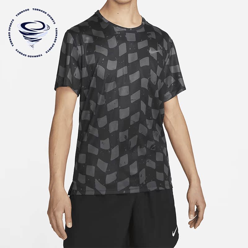 Nike/耐克正品夏季新款跑步圆领透气男子运动短袖DX0871-060