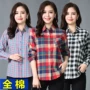 Áo sơ mi kẻ sọc trung niên cotton Mẹ mặc rộng rãi áo dài tay áo sơ mi nữ trung niên xuân hè - Áo sơ mi dài tay áo sơ mi nữ hàn quốc