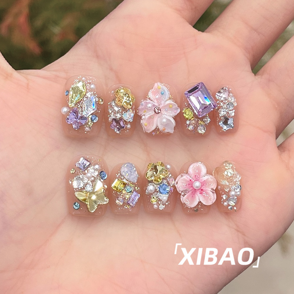 重工穿戴甲2025新款高级感精致手工穿戴美甲短款夏天雕花指甲贴片