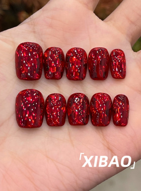 新年穿戴甲2026新款秋冬高级感红色穿戴美甲短款手工爆款指甲贴片