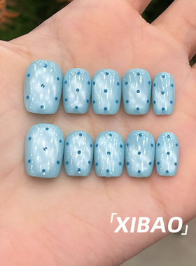 蓝色波点穿戴甲短款独特绝美穿戴美甲2026新款高级感显白指甲贴片