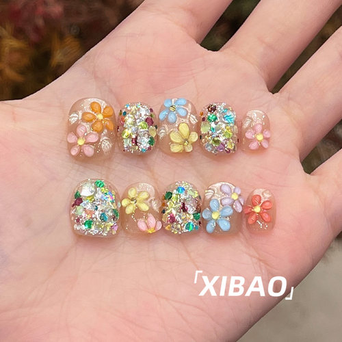 夏日穿戴甲2025新款高级感短款穿戴式美甲纯手工精致花朵指甲贴片