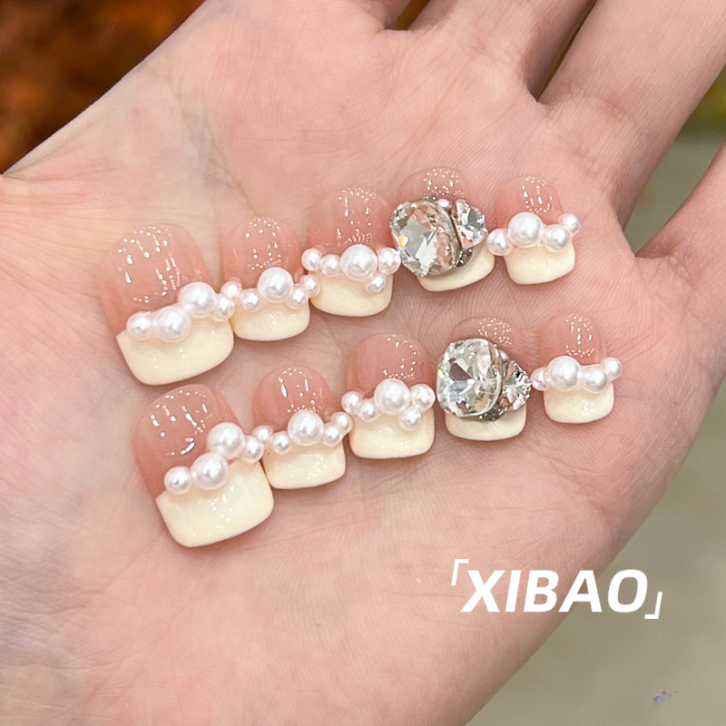 法式穿戴甲短款纯手工高质量指甲贴片2025新年款精致秋冬穿戴美甲