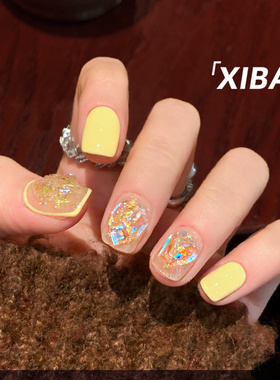 精致穿戴甲短款高级感穿戴款美甲2025新款手工定制穿戴式指甲贴片