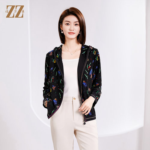 春季新品气质时尚连帽上衣外套女