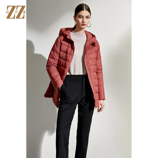 佐尔美时尚冬季新品 经典绣花羽绒服外套女E04YY19