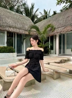 一字领83031裙式带胸垫黑色泳衣保守2023年新款纯色连体女泳衣