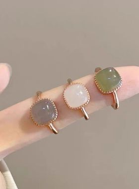 方糖戒指女2026新款爆款小众设计轻奢高级感仿和田玉新中式食指环