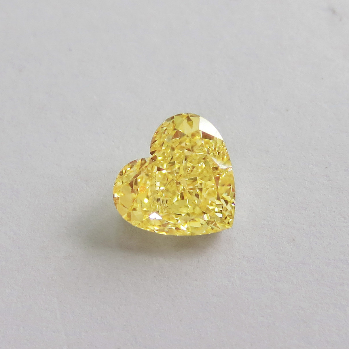 1.01 FIY VS2 浓彩黄 异形钻 爱心形黄钻彩钻 GIA