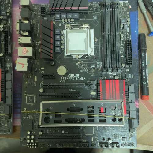 议价-出华硕B85-PRO GAMER主板，成色轻微使用痕迹，功能