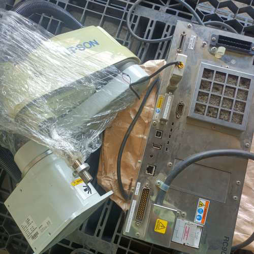 议价-爱普生机器人LS6-602S机械臂+配RC90控制器,原装正