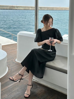 十三行acme ground连衣裙女2023夏季韩版复古气质显瘦收腰连衣裙