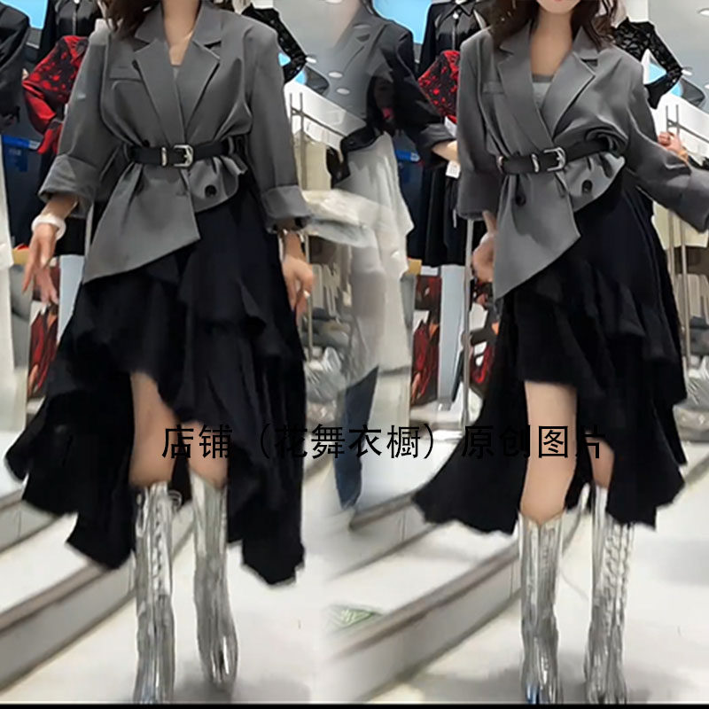 高级感收腰西装套装女春季翻领两件套通勤时髦显瘦穿搭个性时尚潮