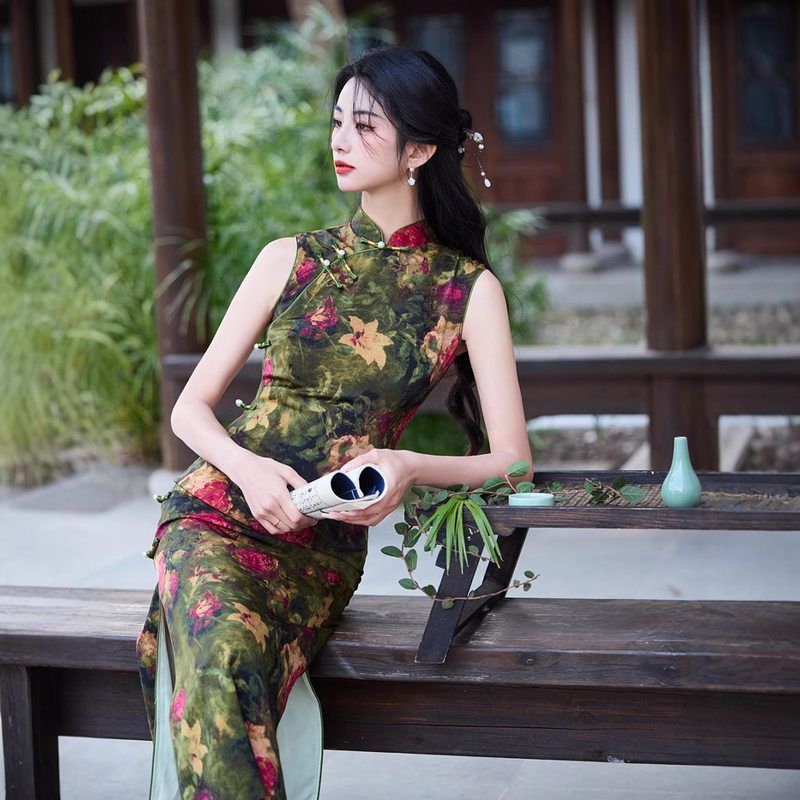 曼玉高档款年轻可穿旗袍花团锦簇2025日常女年收腰连衣裙绝美春季
